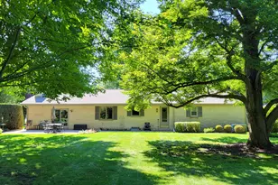 3715 Sherrie Ln, Racine, WI 53405 - Photo 2