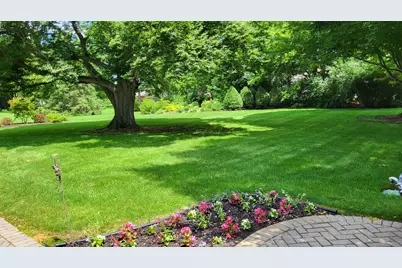3715  Sherrie Ln, Racine, WI 53405 - Photo 8
