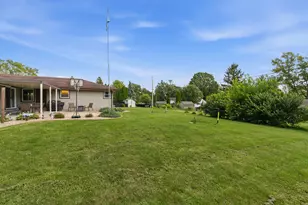 N74W22095 Alta Vista Dr, Lisbon, WI 53089 - Photo 16