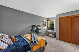 N74W22095 Alta Vista Dr, Lisbon, WI 53089 - Photo 20