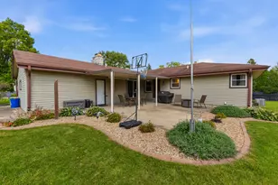 N74W22095 Alta Vista Dr, Lisbon, WI 53089 - Photo 36