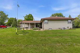 N74W22095 Alta Vista Dr, Lisbon, WI 53089 - Photo 14