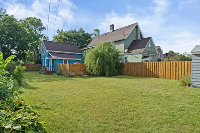 1023  8th St, La Crosse, WI 54601 - Photo 38