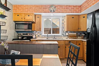 1023  8th St, La Crosse, WI 54601 - Photo 22