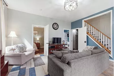 1023  8th St, La Crosse, WI 54601 - Photo 8