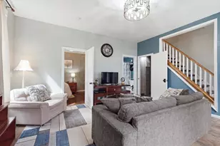 1023 8th St, La Crosse, WI 54601 - Photo 8