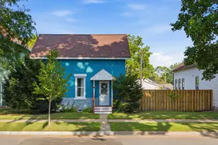 1023 8th St, La Crosse, WI 54601 - Photo 2