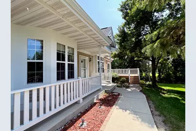 14133 W Linfield Dr, New Berlin, WI 53151 - Photo 2