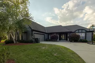 8530 W Woodfield Ct, Franklin, WI 53132 - Photo 24