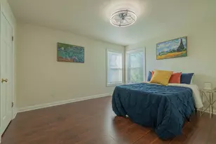 8530 W Woodfield Ct, Franklin, WI 53132 - Photo 8