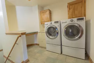 8530 W Woodfield Ct, Franklin, WI 53132 - Photo 20
