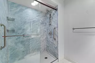 2310 Guinevere Dr, Brookfield, WI 53045 - Photo 24