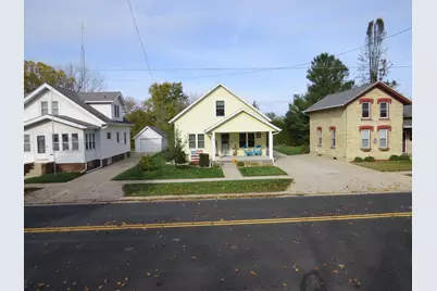 1118  River Dr, Watertown, WI 53094 - Photo 10