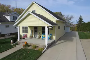 1118 River Dr, Watertown, WI 53094 - Photo 2
