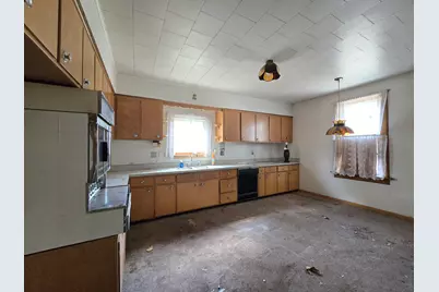 130 S 7th Ave #132, West Bend, WI 53095 - Photo 4