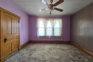 130 S 7th Ave, West Bend, WI 53095 - Photo 10