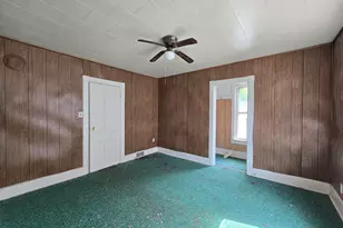 130 S 7th Ave, West Bend, WI 53095 - Photo 26