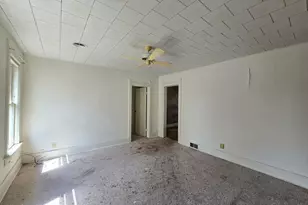 130 S 7th Ave, West Bend, WI 53095 - Photo 22
