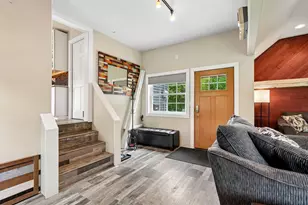 10529 W Villard Ave, Milwaukee, WI 53225 - Photo 6