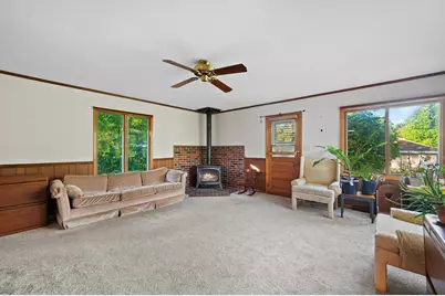 5788 N Milwaukee River Pkwy, Glendale, WI 53209 - Photo 8