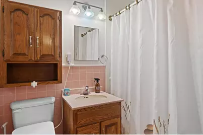 5788 N Milwaukee River Pkwy, Glendale, WI 53209 - Photo 16