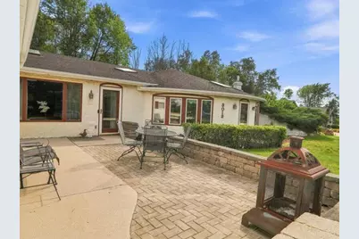 3013  37 St, Two Rivers, WI 54241 - Photo 4