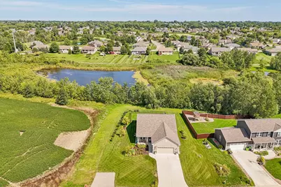 2123  Summerset Dr, Racine, WI 53406 - Photo 2