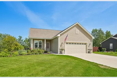 2123  Summerset Dr, Racine, WI 53406 - Photo 38