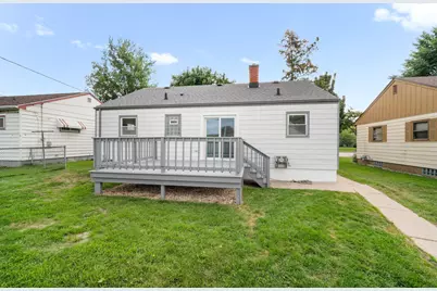 3211 S 68th St, Milwaukee, WI 53219 - Photo 20