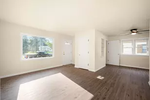 3211 S 68th St, Milwaukee, WI 53219 - Photo 8