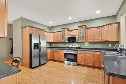 635  Darcy Ln #24, Whitewater, WI 53190 - Photo 14