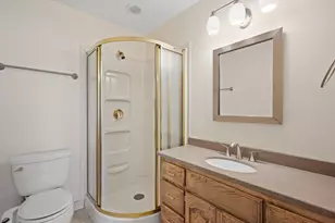 1940 S Parkwood Ln, New Berlin, WI 53151 - Photo 16