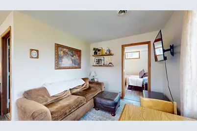 200  Swan St, Genoa, WI 54632 - Photo 10