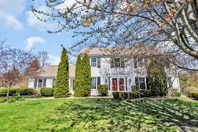7  Sprucewood Ct, Racine, WI 53402 - Photo 2