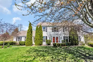 7 Sprucewood Ct, Racine, WI 53402 - Photo 2