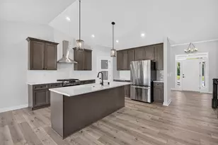 2132 River Glen Way, Burlington, WI 53105 - Photo 2