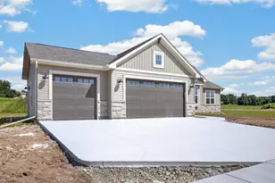 2132 River Glen Way, Burlington, WI 53105 - Photo 6