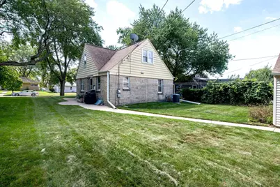 3434 E Bottsford Ave, Cudahy, WI 53110 - Photo 30