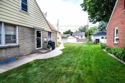 3434 E Bottsford Ave, Cudahy, WI 53110 - Photo 2