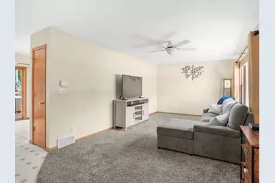 N6275  Woodland Meadows Dr, Sheboygan, WI 53083 - Photo 4