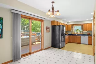 N6275 Woodland Meadows Dr, Sheboygan, WI 53083 - Photo 8