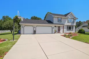 N6275 Woodland Meadows Dr, Sheboygan, WI 53083 - Photo 34