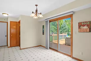 N6275 Woodland Meadows Dr, Sheboygan, WI 53083 - Photo 6