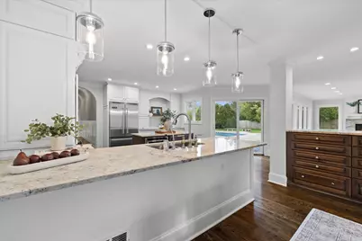 2212 W Sunnydale Ln, Mequon, WI 53092 - Photo 16