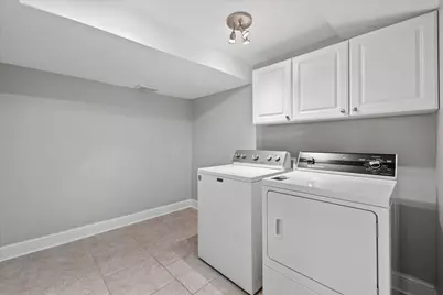 2212 W Sunnydale Ln, Mequon, WI 53092 - Photo 34