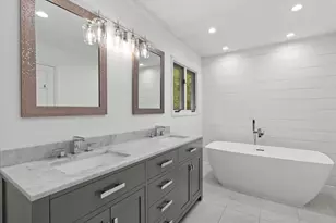 2212 W Sunnydale Ln, Mequon, WI 53092 - Photo 32