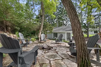 2212 W Sunnydale Ln, Mequon, WI 53092 - Photo 80