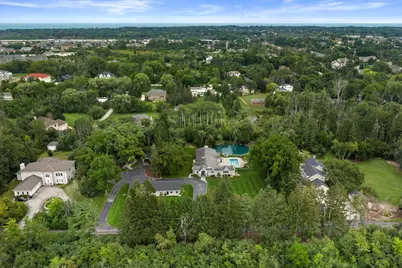2212 W Sunnydale Ln, Mequon, WI 53092 - Photo 52