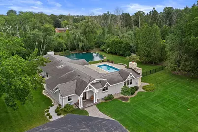 2212 W Sunnydale Ln, Mequon, WI 53092 - Photo 50