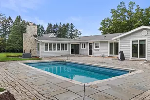 2212 W Sunnydale Ln, Mequon, WI 53092 - Photo 84